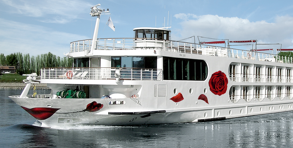 El A-ROSA AQUA fue construido en Rostock (Alemania) en 2012, y es un buque de gran calidad y confort. Con 135 metros de eslora y 11,4 metros de manga tiene una capacidad para tan sólo 202 pasajeros. Gracias a su limitado tamaño el servicio a bordo es cordial y cercano por lo que se sentirá rápidamente como en casa una vez suba a bordo del A-ROSA AQUA.  A-ROSA-AQUA A ROSA AQUA A ROSA CRUCEROS A-ROSA KREUZFAHRTEN AROSA CRUISES CRUCEROS AROSA CRUCEROS EN ESPAÑOL CRUCEROS PANAVISION CRUCEROS FLUVIALES PANAVISION CRUCEROS RHIN CRUCEROS ALEMANIA CRUCEROS RIO RHIN RHINE CRUISES #Arosa #Arosaaqua #Arosacruises #A-Rosa #CrucerosArosa #CrucerosPanavision #FluvialesPanavision #CrucerosFluviales  Sus impactantes instalaciones y su completo equipamiento son fruto de un laborioso proceso de diseño y construcción que han permitido ofrecer a bordo del buque servicios que hasta el momento no se habían visto en un crucero fluvial.  A-ROSA-AQUA A ROSA AQUAA A ROSA CRUCEROS A-ROSA KREUZFAHRTEN AROSA CRUISES CRUCEROS AROSA CRUCEROS EN ESPAÑOL CRUCEROS PANAVISION CRUCEROS FLUVIALES PANAVISION CRUCEROS RHIN CRUCEROS ALEMANIA CRUCEROS RIO RHIN RHINE CRUISES #Arosa #Arosaaqua #Arosacruises #CrucerosArosa #CrucerosPanavision #FluvialesPanavision #Fluviales #CrucerosFluviales #CrucerosRio  Sus luminosas escaleras de tres plantas, están iluminadas con luz natural a traves de los amplios ventanales de cristal y por la luz cenital que entra desde el techo a través de la claraboya de cristal ubicada en la cubierta más alta del barco.  A-ROSA-AQUA A ROSA AQUAA A ROSA CRUCEROS A-ROSA KREUZFAHRTEN AROSA CRUISES CRUCEROS AROSA CRUCEROS EN ESPAÑOL CRUCEROS PANAVISION CRUCEROS FLUVIALES PANAVISION CRUCEROS RHIN CRUCEROS ALEMANIA CRUCEROS RIO RHIN RHINE CRUISES #Arosa #Arosaaqua #Arosacruises #CrucerosArosa #CrucerosPanavision #FluvialesPanavision #Fluviales #CrucerosFluviales #CrucerosRio   La cubierta superior ofrece distintas opciones gastronómicas y de reláx, con el Restaurante Panorámico situado en Popa, que incluye una zona de vinos y un bar que da acceso a la terraza de la cubierta solarium con sus encantadoras mesas donde comer o cenar "al fresco".  A-ROSA-AQUA A ROSA AQUAA A ROSA CRUCEROS A-ROSA KREUZFAHRTEN AROSA CRUISES CRUCEROS AROSA CRUCEROS EN ESPAÑOL CRUCEROS PANAVISION CRUCEROS FLUVIALES PANAVISION CRUCEROS RHIN CRUCEROS ALEMANIA CRUCEROS RIO RHIN RHINE CRUISES #Arosa #Arosaaqua #Arosacruises #CrucerosArosa #CrucerosPanavision #FluvialesPanavision #Fluviales #CrucerosFluviales #CrucerosRio  En el sector más central de la cubierta vemos el Restaurante Regional, con especialidades de las regiones que atravesaremos y el Café Restaurante con opciones más informales.  A-ROSA-AQUA A ROSA AQUAA A ROSA CRUCEROS A-ROSA KREUZFAHRTEN AROSA CRUISES CRUCEROS AROSA CRUCEROS EN ESPAÑOL CRUCEROS PANAVISION CRUCEROS FLUVIALES PANAVISION CRUCEROS RHIN CRUCEROS ALEMANIA CRUCEROS RIO RHIN RHINE CRUISES #Arosa #Arosaaqua #Arosacruises #CrucerosArosa #CrucerosPanavision #FluvialesPanavision #Fluviales #CrucerosFluviales #CrucerosRio  El Bar une el Salón y la zona de Restaurantes dando servicio a ambos espacios por igual. Grandes ventanales de cristal inundan de luz natural estos espacios proporcionando maravillosas vistas de las regiones que atravesamos.  A-ROSA-AQUA A ROSA AQUAA A ROSA CRUCEROS A-ROSA KREUZFAHRTEN AROSA CRUISES CRUCEROS AROSA CRUCEROS EN ESPAÑOL CRUCEROS PANAVISION CRUCEROS FLUVIALES PANAVISION CRUCEROS RHIN CRUCEROS ALEMANIA CRUCEROS RIO RHIN RHINE CRUISES #Arosa #Arosaaqua #Arosacruises #CrucerosArosa #CrucerosPanavision #FluvialesPanavision #Fluviales #CrucerosFluviales #CrucerosRio  El Jacuzzi es el lugar perfecto para relajarse despues de una excitante jornada llena de descubrimientos. Sus burbujeantes aguas de temperatura estable y con sus vistas únicas el Jacuzzi es uno de los puntos más populares de los buques de A-Rosa.  A-ROSA-AQUA A ROSA AQUA A ROSA CRUCEROS A-ROSA KREUZFAHRTEN AROSA CRUISES CRUCEROS AROSA CRUCEROS EN ESPAÑOL CRUCEROS PANAVISION CRUCEROS FLUVIALES PANAVISION CRUCEROS RHIN CRUCEROS ALEMANIA CRUCEROS RIO RHIN RHINE CRUISES #Arosa #Arosaaqua #Arosacruises #CrucerosArosa #CrucerosPanavision #FluvialesPanavision #Fluviales #CrucerosFluviales #CrucerosRio  Las cabinas son todas exteriores, con su propio baño privado y confortables detalles como mullidas camas, aire acondicionado, sofás individuales... Las cabinas a bordo del A-ROSA AQUA se ubican en tres cubiertas y según su ubicación tienen unas características muy diferenciadas. Las cabinas que se ubican en la cubierta inferior (Cat. S y Cat. A) tienen uno o dos ojos de buey fijos al paisaje fluvial y por los que entra luz natural.  A-ROSA-AQUA A ROSA AQUAA A ROSA CRUCEROS A-ROSA KREUZFAHRTEN AROSA CRUISES CRUCEROS AROSA CRUCEROS EN ESPAÑOL CRUCEROS PANAVISION CRUCEROS FLUVIALES PANAVISION CRUCEROS RHIN CRUCEROS ALEMANIA CRUCEROS RIO RHIN RHINE CRUISES #Arosa #Arosaaqua #Arosacruises #CrucerosArosa #CrucerosPanavision #FluvialesPanavision #Fluviales #CrucerosFluviales #CrucerosRio  Las cabinas ubicadas en la cubierta principal y en la cubierta superior dan acceso a un encantador balcón francés, que se abre para que no perdamos detalle del mágico paisaje fluvial que se abre ante nuestros ojos.     A-ROSA-AQUA A ROSA AQUAA A ROSA CRUCEROS A-ROSA KREUZFAHRTEN AROSA CRUISES CRUCEROS AROSA CRUCEROS EN ESPAÑOL CRUCEROS PANAVISION CRUCEROS FLUVIALES PANAVISION CRUCEROS RHIN CRUCEROS ALEMANIA CRUCEROS RIO RHIN RHINE CRUISES #Arosa #Arosaaqua #Arosacruises #CrucerosArosa #CrucerosPanavision #FluvialesPanavision #Fluviales #CrucerosFluviales #CrucerosRio